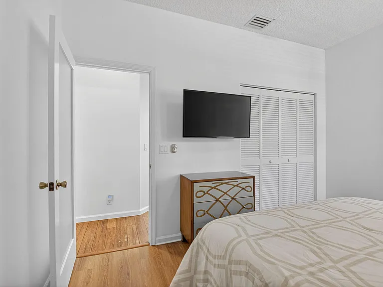6694 NW 26th Way — Photo 31