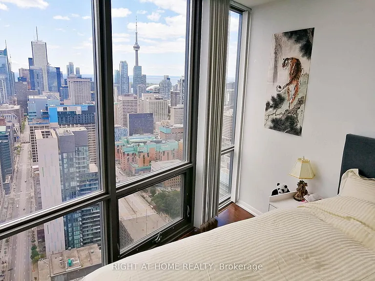 832 Bay St #4709 — Photo 35