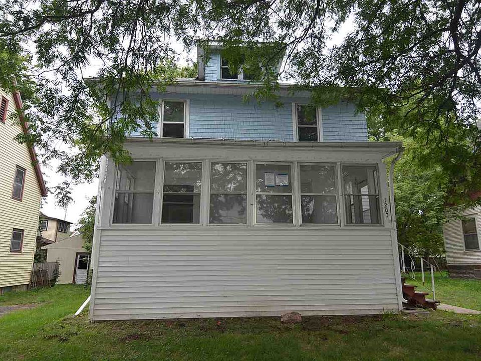 1st image of 1207 Woodbridge St