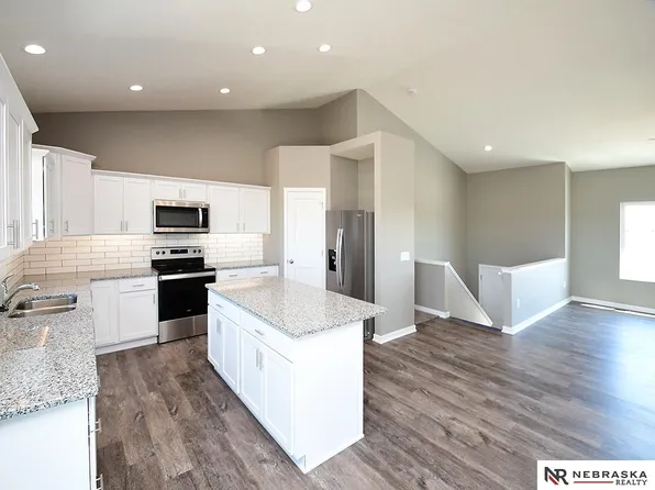 842 W Avondale St, Lincoln, NE 68523