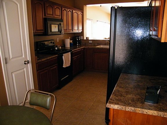4th image of 18426 W Norwich Dr