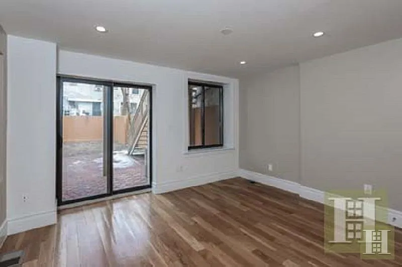 319 W 137th St APT 1 photo 1