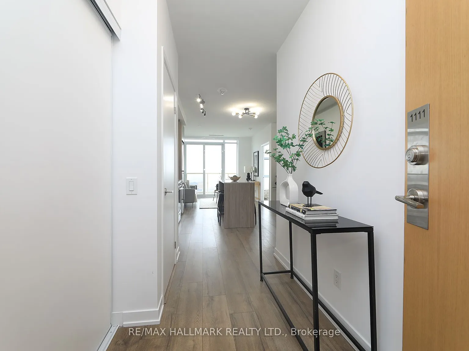 1787 Saint Clair Ave W — Photo 2