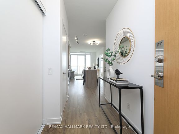 3rd image of 1787 Saint Clair Ave W #1111