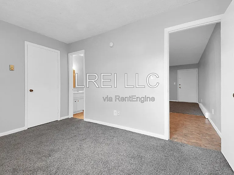176 Thistlewood Ave #3 — Photo 6