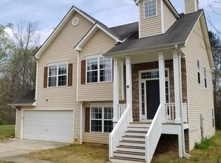 2090 Harvest Cir, Fairburn, GA 30213
