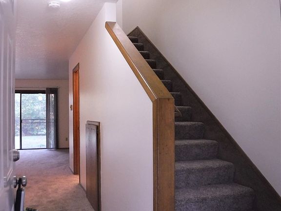 3rd image of 2014 NE Darby St Unit B