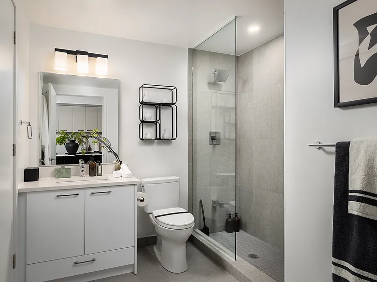 6570 Glen Erin Dr — Photo 8