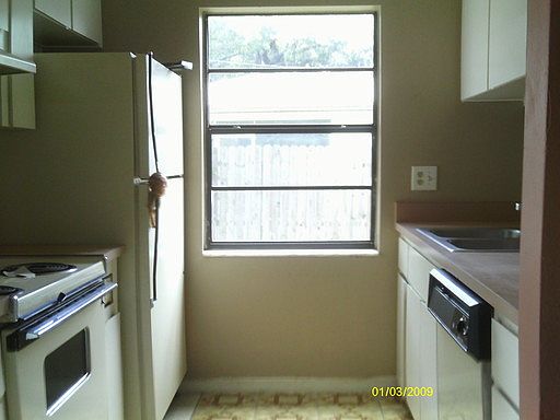 2nd image of 216 Stefanik Rd