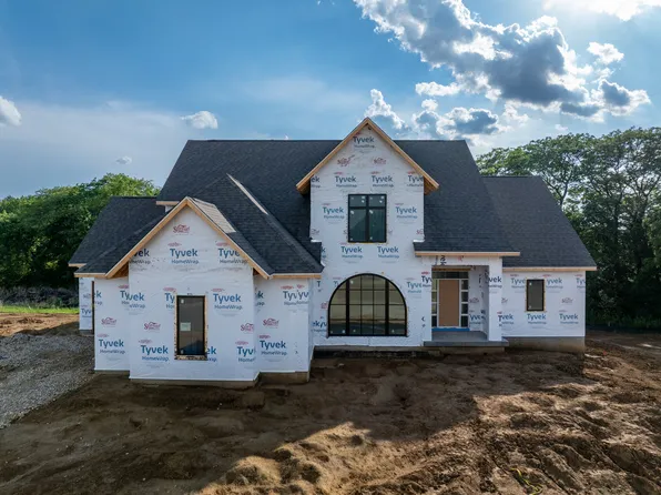 7081 Timber Ridge Ln, Bettendorf, IA 52722