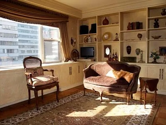 Rented by New York Private Realty Group | media 6