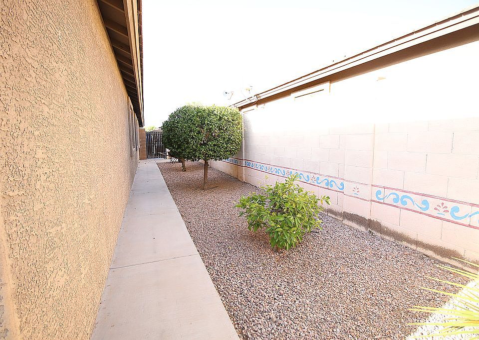 2nd image of 8857 E Colby Cir