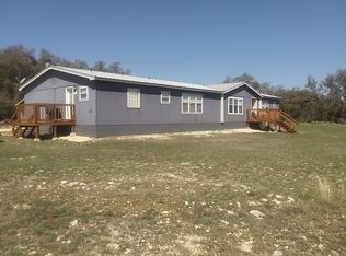 229 Windsong Ln, Rocksprings, TX 78880