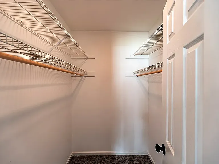 528 Iveys Scenic Dr — Photo 3