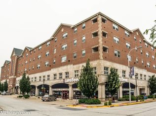 700 S Gregory St APT 529, Urbana, IL 61801