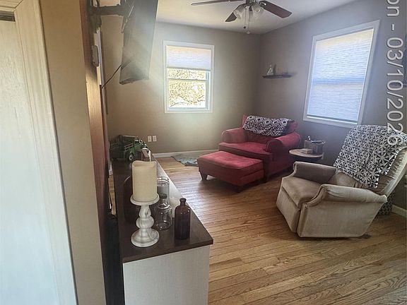 4th image of 11542 Wilson Rd