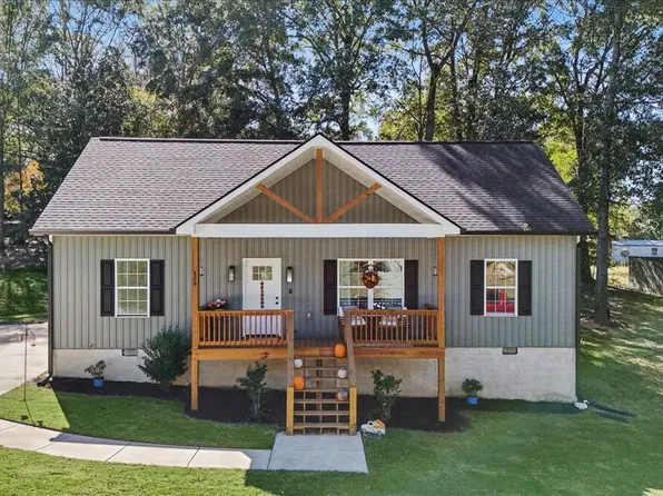826 Coleman St, Heflin, AL 36264
