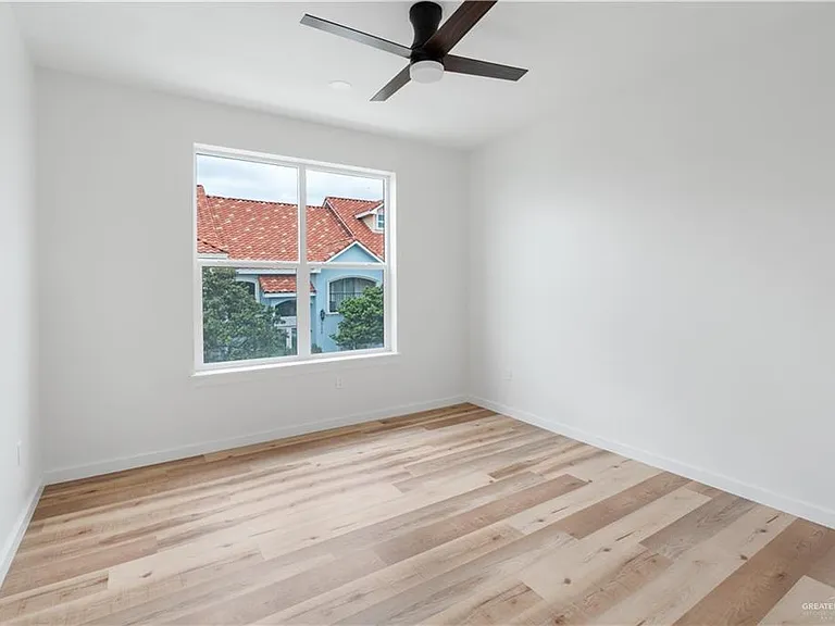 5306 N Crown Point — Photo 8