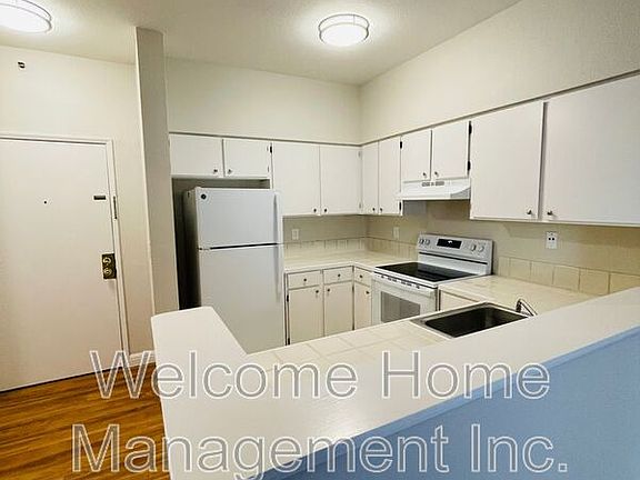 2nd image of 62 Oakes Blvd APT 3