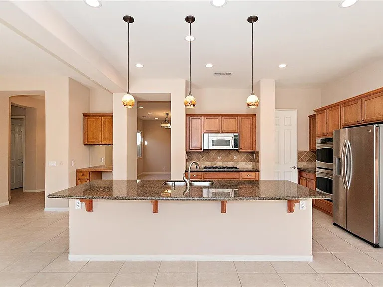 80215 Queensboro Dr #80215 — Photo 1