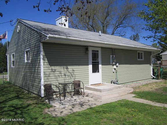 4th image of 104 Lamora Ave