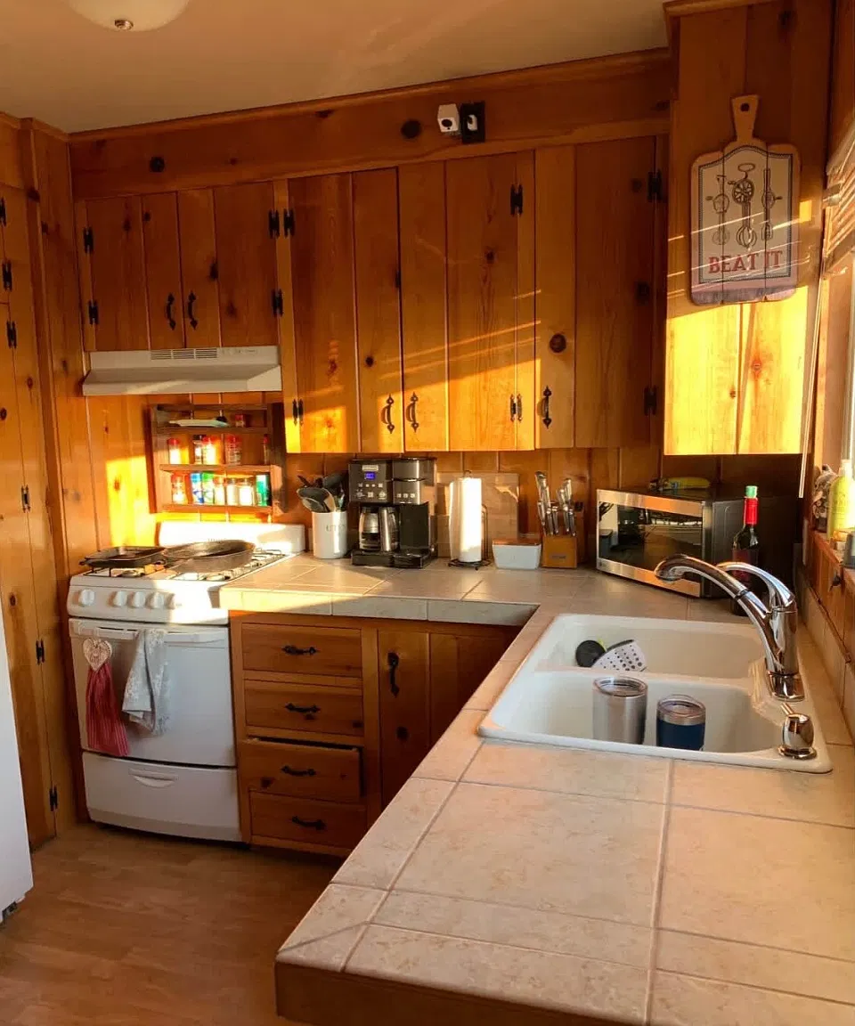 2 bed, 1.5 bath, 1500 sqft, $1,350 — Photo 2