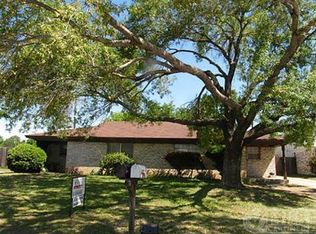 3010 Raider Ct, Euless, TX 76040