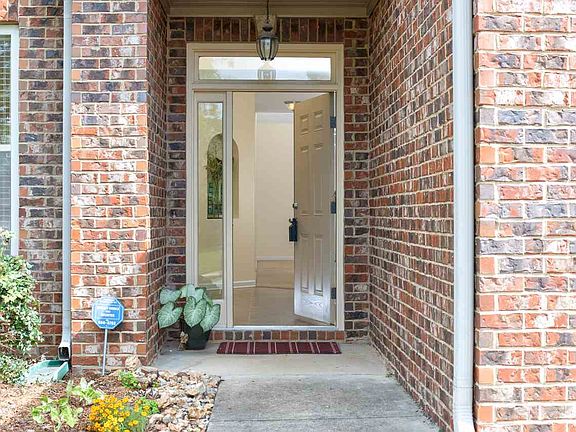 2nd image of 2041 Kensington Ct