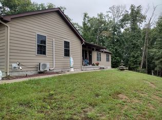 170 Daffy Ln, Falling Waters, WV 25419