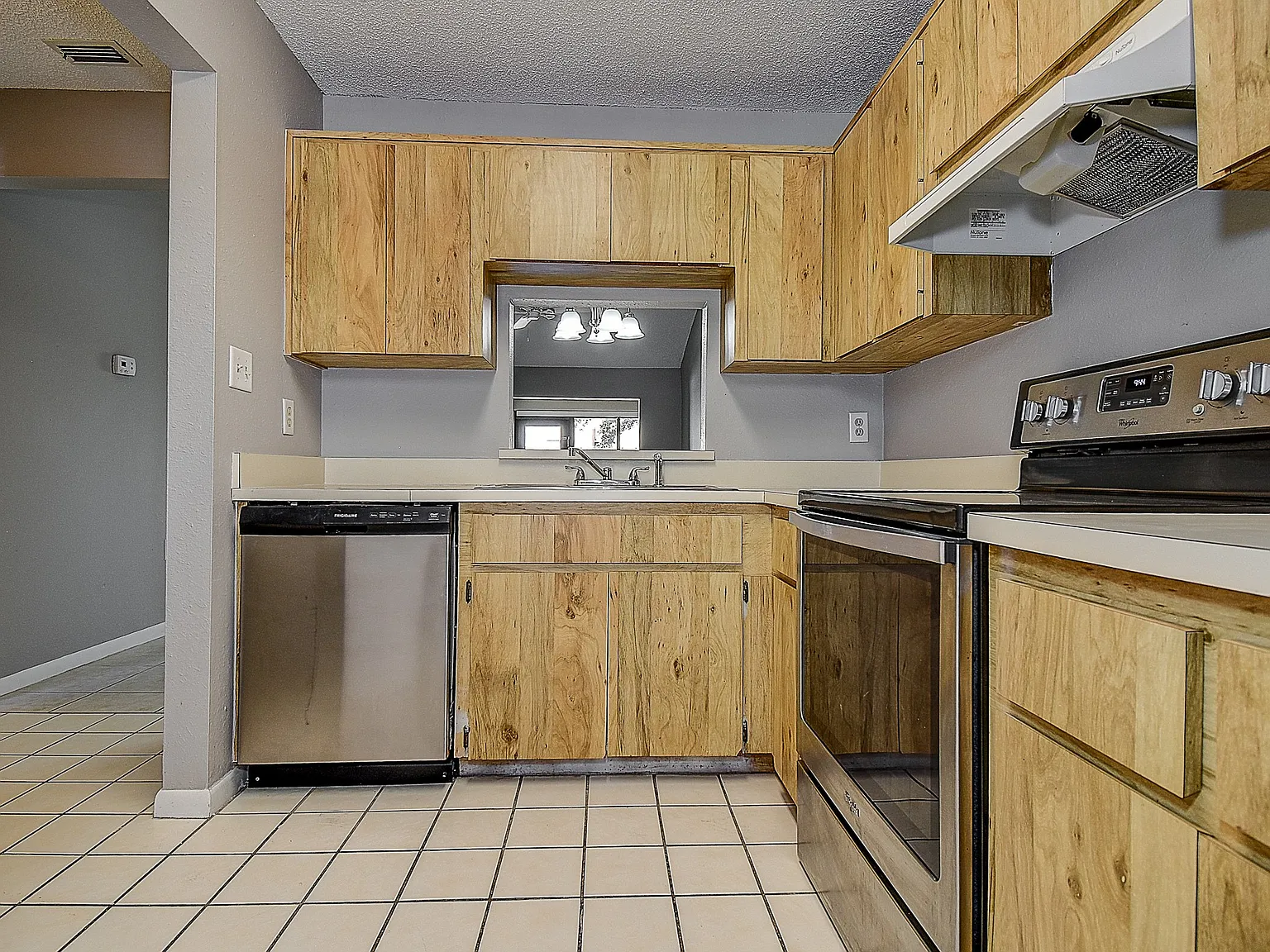Move In Ready 55+ villa in Holiday — Photo 3