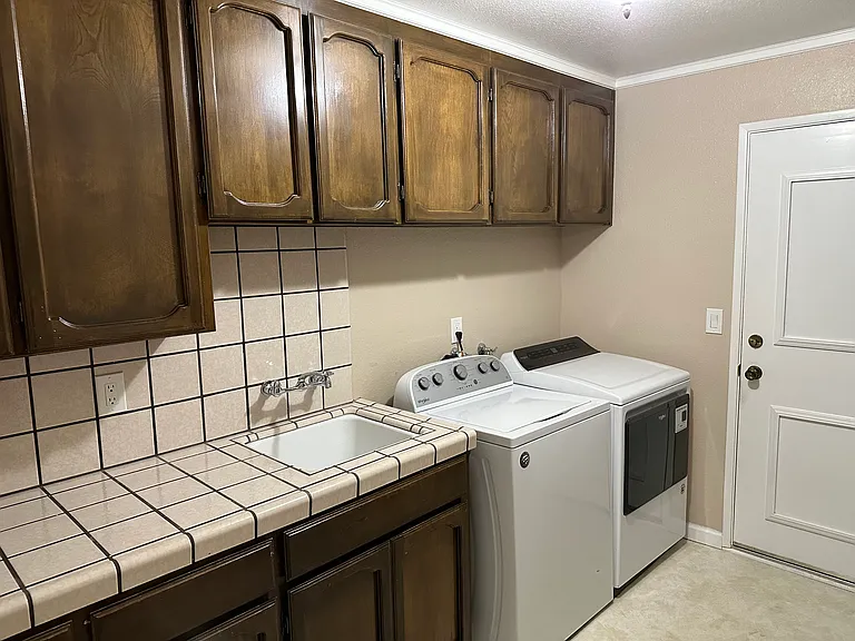 1308 Fransen Ct — Photo 14