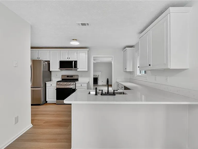 2845 Factor Walk Blvd — Photo 14