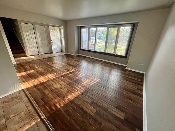 5th image of 22554 Pleasant Dr