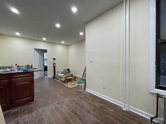 Rented by Coda Real Estate NYC | media 41