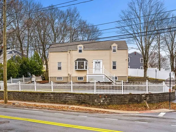 380 Cross St, Winchester, MA 01890