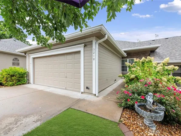 3210 NW 67th Ct, Kansas City, MO 64151