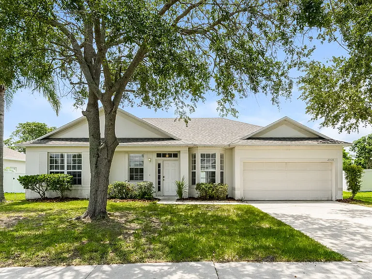 2510 Sherbrook Ln — Photo 1