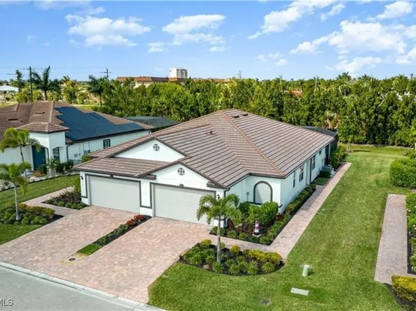 1127 S Town And River Dr, Fort Myers, FL 33919