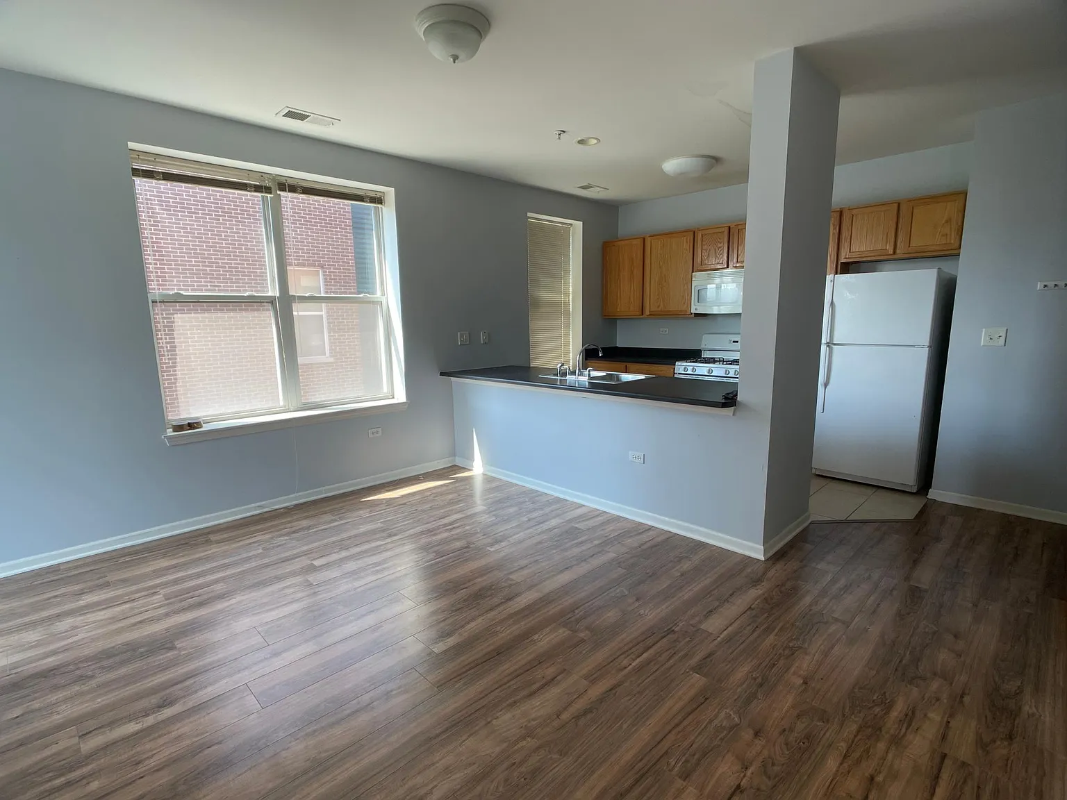 2 bed, 780 sqft, $1,750 — Photo 4