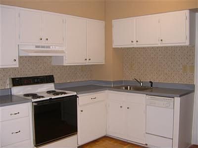 2nd image of 1281 Elmdale Dr