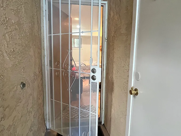 15116 Weddington St #B — Photo 16