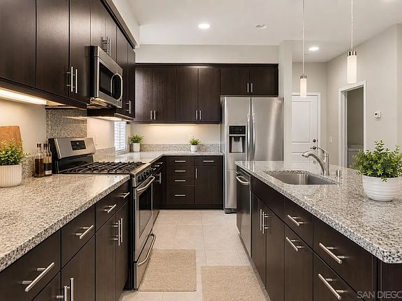 3rd image of 785 Trunorth Cir
