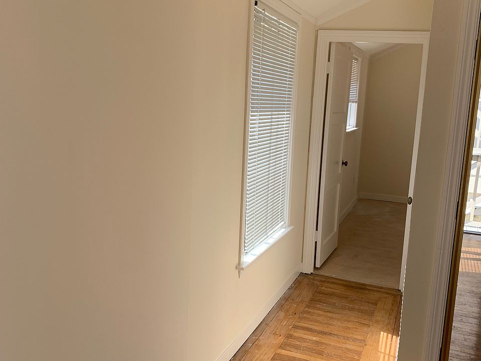 1st image of 819 36th Ave