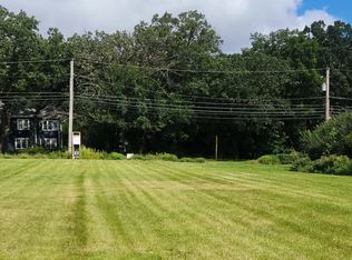 659 E Maple Ave #2, Mundelein, IL 60060