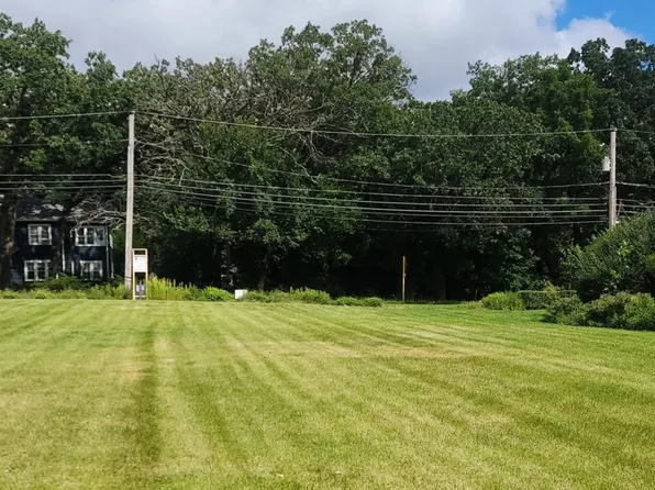 659 E Maple Ave #19, Mundelein, IL 60060