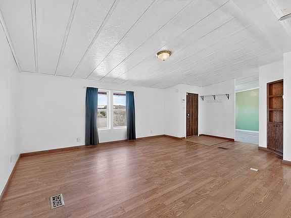 5th image of 9 Tiger Rd