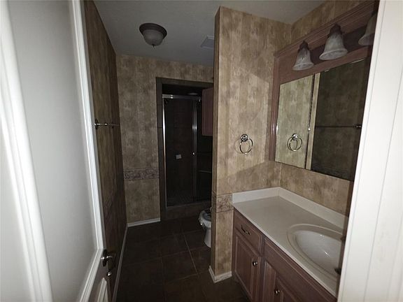 5th image of 2720 NW 151st St