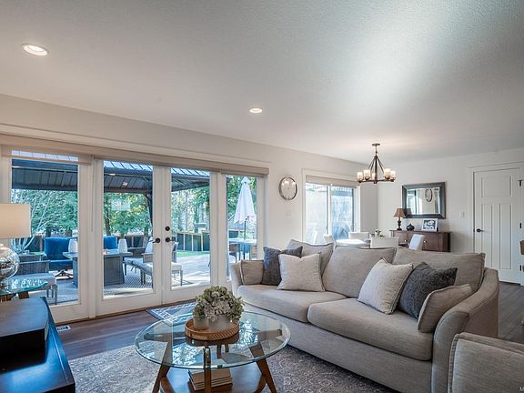 5th image of 3238 Adby Rd