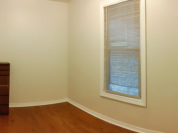 5th image of 1648 W 21st St Floor 1