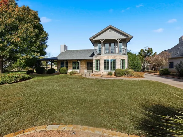 145 N Glen Abbey Cir, Graford, TX 76449